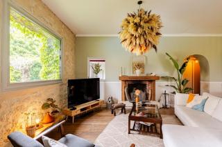 Charming air-conditioned house with pool - 9
