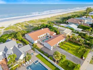 Beach front Luxury Villa 7 bedrooms 2 kitchens & Pool - 0