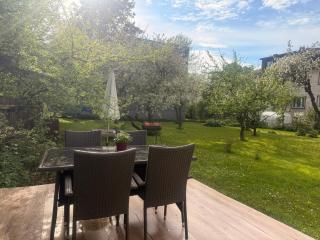 Private House, Walk to Old Town, Garden and Parking - 5