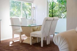 Sunny Northcote Point home - near ferry & village - 1