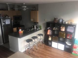 Modern Private Room in Downtown Vancouver - 7