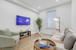 Bright Entire Home - Backyard Near Little Italy & DT - 5