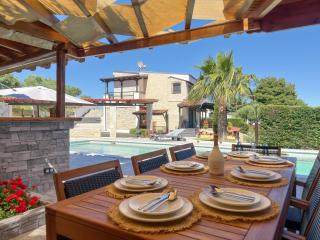 Villa Helios Luxury Sea View Villa with Private Pool Gym and BBQ Area - 9