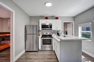 Pelican Cove 1BR with Full Kitchen Den and Patio - 6