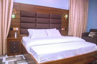 Zenith House - 2