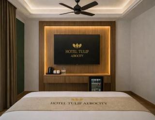Airport Hotel Tulip Aerocity Near IGI Airport - 3