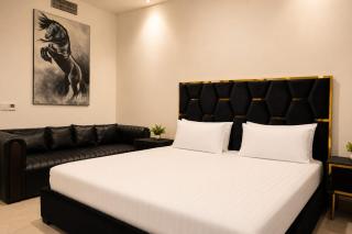 EXECUTIVE STUDIO - PentaSquare - 8