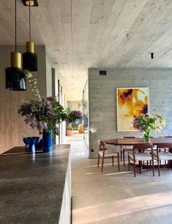 3 Bedroom Modern Glass House, Nature Scape - 5