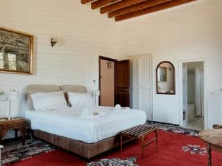 Exclusive Convent Private Pool - 4
