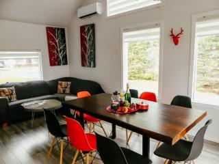 Chalet Paradis lake view and access spa fireplace close to Lake St-Jean - 5
