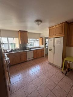 The Ardmore Home Share - 9