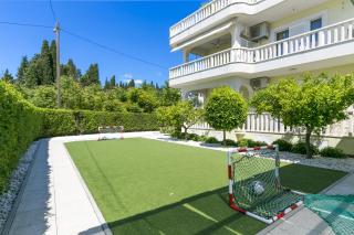 Apartments with parking space Kastel Luksic, Kastela - 25382 - 0