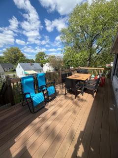 2BR Private Basement Near MetLife - Sleeps 5 - NYC Bus - 1