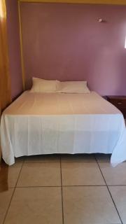 Rhainedrops Holiday Inn - 8