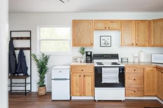 Long Lake Escape 4BR Modern Home 15 Min to Downtown Traverse City - 3