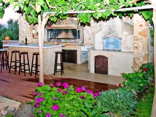 Cretan Villa Near Beach for 10 - 4