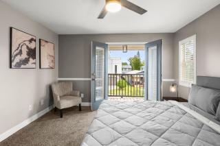 Prime Tampa Hyde Park 4 Bedroom House - Located Near Hyde Park Village, SoHo and Local Beach - Spacious and Comfortable Stay in Perfect Location - Great for Families and Groups Visiting Tampa Near Airport! - 9