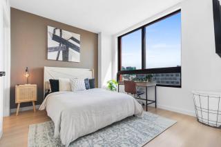 Bright 1BR in Wynwood Pool Gym Rooftop - 9