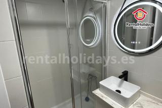 Charming 3-Bedroom Apartment in Oropesa del Mar, Spain - 1