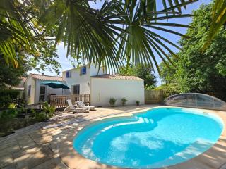 Maison 3* avec piscine privée et Wi-Fi à Saint-Jean-de-Monts - FR-1-777-13 - 0