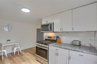 Pittsburgh Troy Hill 2A Modern Private Bedroom with Shared Bathroom - 6