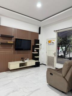 Tourify Family Guest House - 5