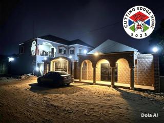 Cutting Edge Guest House - 1