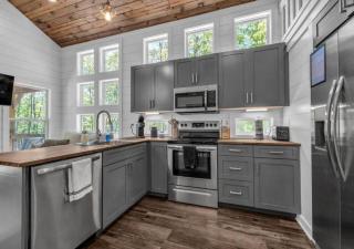 Menlo GA Tiny Home Experience - 6