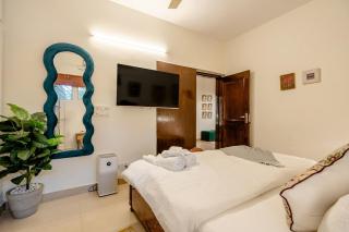Park-Facing Luxe 3BHK - Walk to Select City Saket - 4
