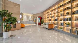 GreenTree Eastern Chongqing Yangjiaping Pedestrian Street Mixc Hotel - 5