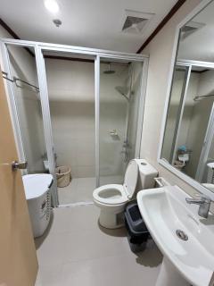 golden peak CONDO - 9