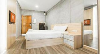 B2 Santitham Boutique & Budget Hotel - 4