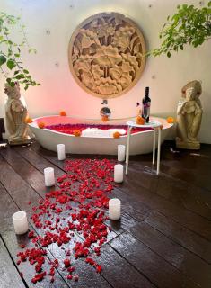 Flower Moon Villa - Modern Tropical Oasis near city center with 2-bedrooms - 7