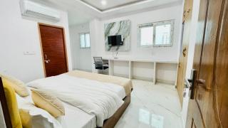Sai Sansthan Inn - 8