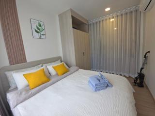Cozy Minimalist room - 5