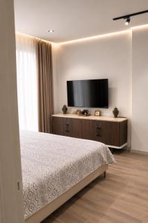 Penthouse 103 - 4