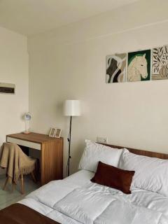Sky House Hotel Style Bed IKEA 5min - 9