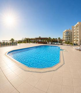 Sea View Apartment in Private Resort - 3