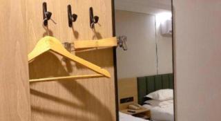 GreenTree Inn Yangzhou Slender West Lake Wencheng Attic Express Hotel - Yangzhou - 5