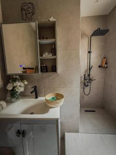Amber House By CATU - 3