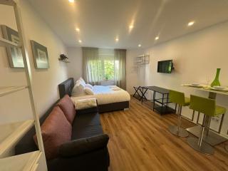 Moderne Studio Wohnung 2 in Saarbrücken Küche Bad - 6