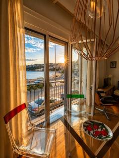 Beach N City Apartment - 9