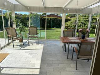 Modern 1 plans villa med jacuzzi och skön trädgård - 5