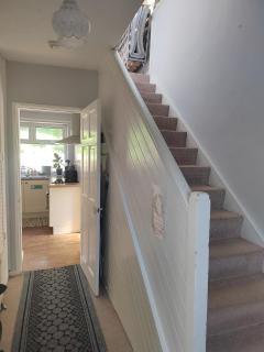 Nice double and single rooms in the quiet area with excellent shared facilities - 7