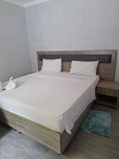 Marks Fahari Retreat - 7