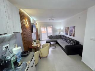 Max Apartments - 1