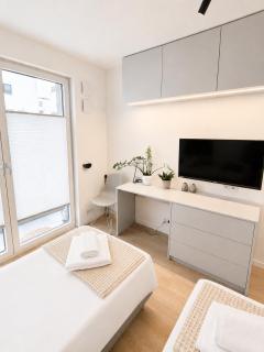 APARTAMENT 4 bed 2 room WARSAW - 3