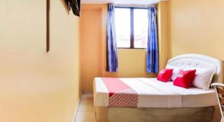 OYO 89406 Lucky Budget Hotel - 3