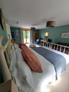 The Hen Den - 9