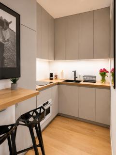 APARTAMENT 4 bed 2 room WARSAW - 5